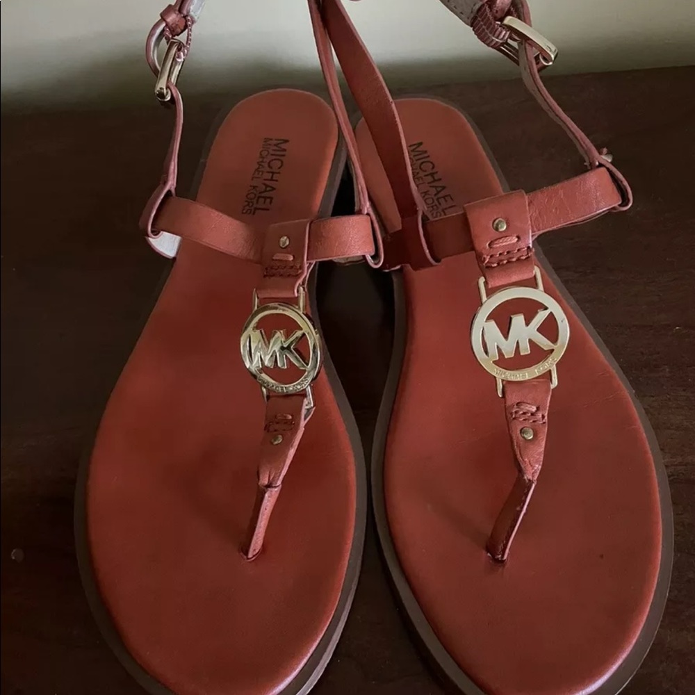 MICHAEL KORS SONDRA FLAT SANDAL SIZE 8